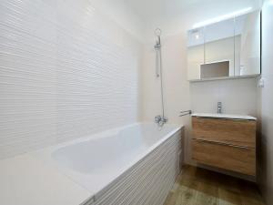 Pronájem bytu 2+kk, Praha - Smíchov, Kroftova, 58 m2