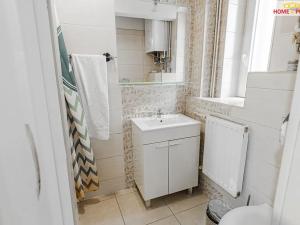 Prodej bytu 2+1, Karlovy Vary, Zeyerova, 52 m2