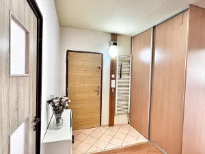 Prodej bytu 3+1, Kladno, Vít. Nezvala, 65 m2