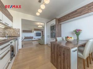 Pronájem bytu 2+kk, Praha - Kamýk, Krhanická, 54 m2