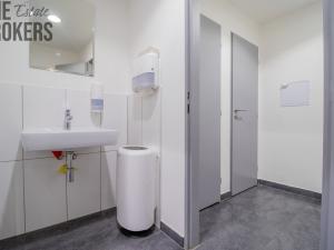 Pronájem kanceláře, Praha - Štěrboholy, K Hrušovu, 59 m2