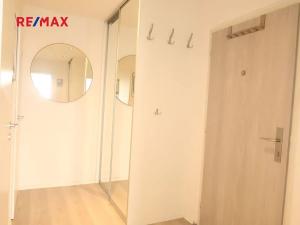 Pronájem bytu 2+kk, Praha - Malešice, U krbu, 51 m2