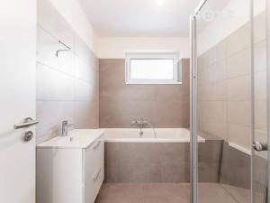 Prodej rodinného domu, Králův Dvůr, Na Vyhlídce, 107 m2