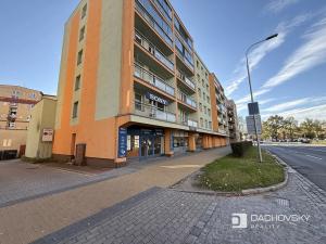 Pronájem bytu 1+1, Pardubice, Karla IV., 35 m2