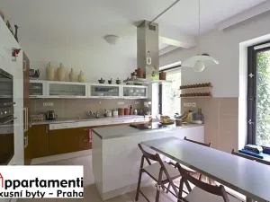 Pronájem rodinného domu, Praha - Kunratice, Ke hrádku, 417 m2