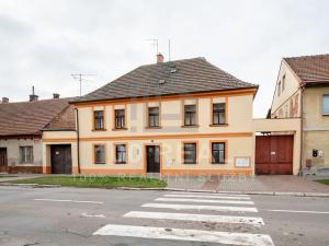 Pronájem bytu 2+kk, Nechanice, Husovo nám., 61 m2
