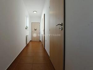 Pronájem obchodního prostoru, Strakonice, Bezděkovská, 194 m2