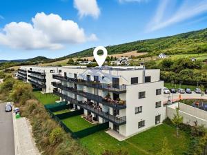 Pronájem bytu 3+kk, Beroun, U Židovského hřbitova, 77 m2