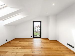 Prodej rodinného domu, Praha - Horní Počernice, Bříšťanská, 218 m2