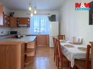 Prodej bytu 2+1, Žatec, Purkyněho, 54 m2