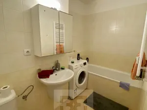 Prodej bytu 1+kk, Praha - Vysočany, Podkovářská, 39 m2