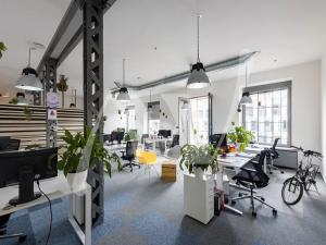 Pronájem kanceláře, Praha - Holešovice, Jankovcova, 337 m2