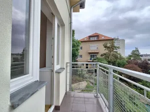 Pronájem bytu 2+1, Praha - Smíchov, Podbělohorská, 41 m2