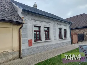 Prodej rodinného domu, Nové Dvory, Masarykovo nám., 120 m2