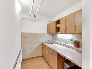 Prodej kanceláře, Praha - Suchdol, K Horoměřicům, 64 m2