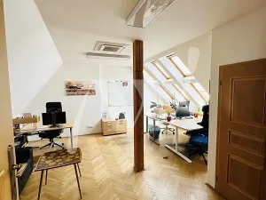 Pronájem kanceláře, Praha - Josefov, Pařížská, 222 m2