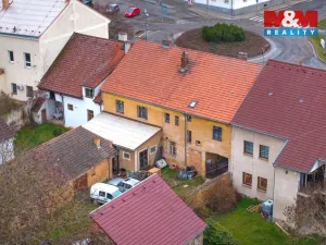 Prodej rodinného domu, Zbiroh, Masarykovo náměstí, 431 m2