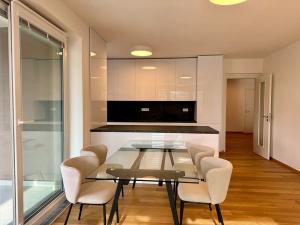 Pronájem bytu 4+kk, Pardubice, Smilova, 120 m2