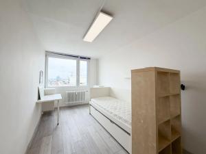 Pronájem bytu 3+kk, Praha - Holešovice, Dělnická, 81 m2