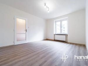 Prodej bytu 2+1, Olomouc, Jungmannova, 52 m2