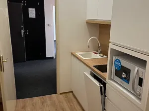 Pronájem kanceláře, Praha - Žižkov, Tovačovského, 86 m2