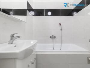 Prodej bytu 2+1, Frýdek-Místek, K Hájku, 59 m2