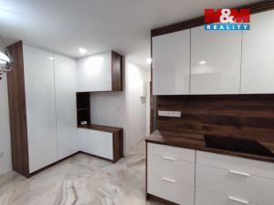 Prodej bytu 2+kk, Třinec - Tyra, 27 m2