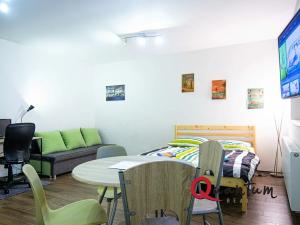 Pronájem bytu 1+kk, Praha - Nusle, 5. května, 34 m2