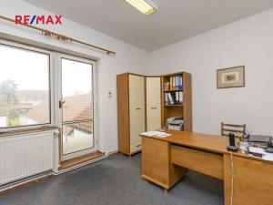 Prodej obchodního prostoru, Dašice, náměstí T. G. Masaryka, 957 m2