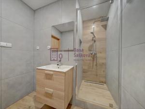 Pronájem bytu 2+1, Jindřichův Hradec, sídliště U Nádraží, 50 m2