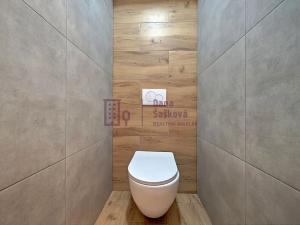 Pronájem bytu 2+1, Jindřichův Hradec, sídliště U Nádraží, 50 m2