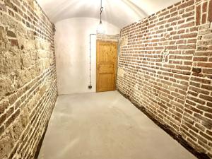 Pronájem obchodního prostoru, Praha - Vinohrady, Sarajevská, 79 m2