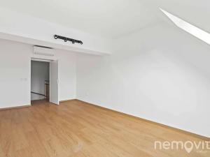 Pronájem bytu 3+kk, Praha - Žižkov, Roháčova, 89 m2