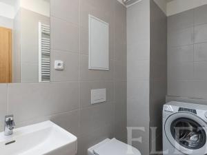 Pronájem bytu 2+kk, Praha - Prosek, Čakovická, 55 m2