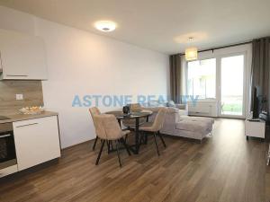 Prodej bytu 2+kk, Praha - Strašnice, Zvěřinova, 121 m2