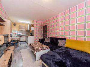 Prodej bytu 2+kk, Praha - Prosek, Lovosická, 39 m2