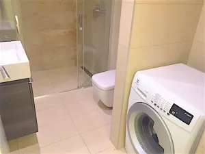 Pronájem bytu 2+kk, Praha - Libeň, Menclova, 52 m2