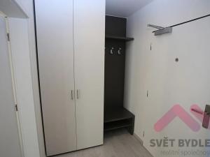 Pronájem bytu 1+kk, Praha - Nusle, Ctiradova, 34 m2