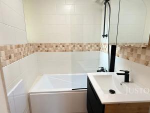 Pronájem bytu 3+1, Ústí nad Labem, Bezručova, 65 m2