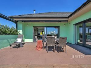 Prodej vily, Stará Huť, 188 m2