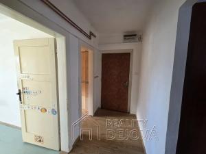 Pronájem bytu 2+kk, Krnov, Seifertova, 58 m2