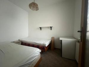 Pronájem bytu 2+kk, Praha - Libeň, Sokolovská, 39 m2