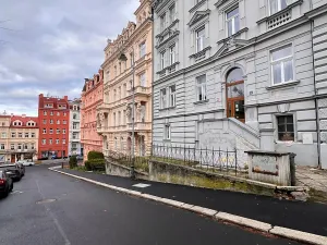 Prodej bytu 3+1, Karlovy Vary, Svahová, 98 m2