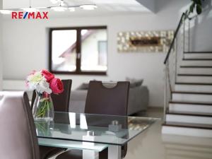 Prodej rodinného domu, Říčany, Tulipánová, 260 m2