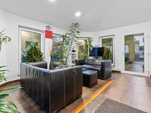 Prodej obchodního prostoru, Zlín, Bezručova, 1976 m2