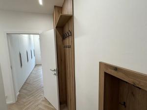 Pronájem bytu 2+1, Zlín, Věžové domy, 65 m2