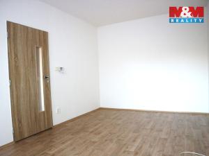 Pronájem bytu 1+1, Dvůr Králové nad Labem, Slovany, 40 m2