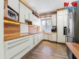 Prodej bytu 4+1, Karlovy Vary, Sládkova, 94 m2