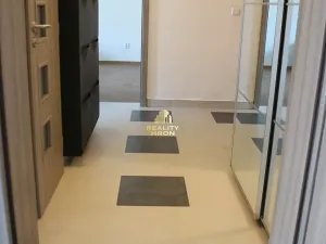 Pronájem bytu 2+1, Chomutov, Vrchlického, 55 m2