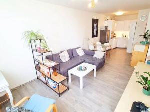 Pronájem bytu 2+kk, Praha - Hlubočepy, Voskovcova, 42 m2